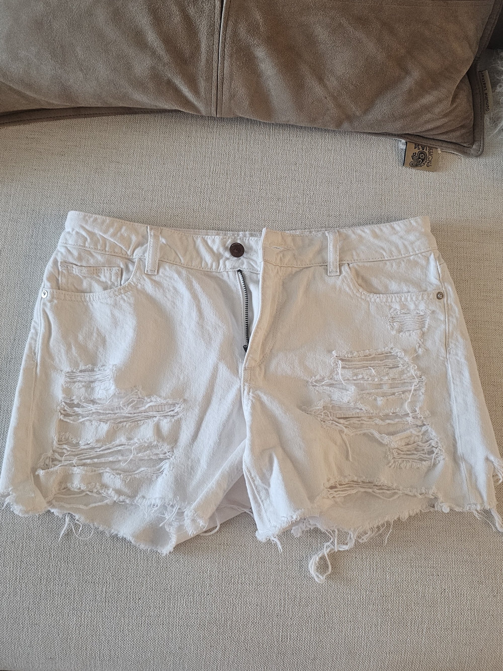 DL1961  Distressed "KARLIE" Boyfriend Low Rise White Denim Shorts - Sz 27